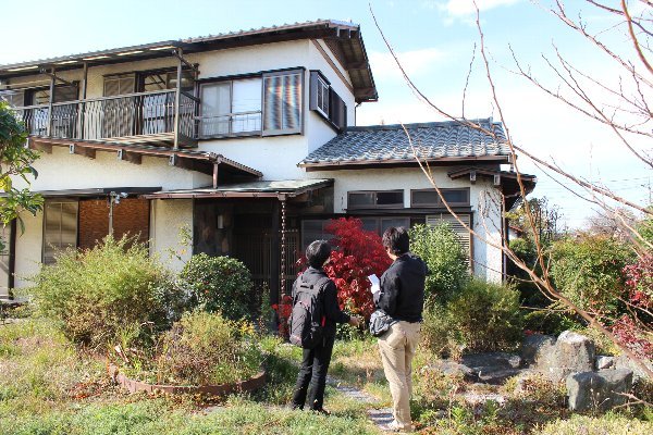 一戸建て住宅を外観から確認